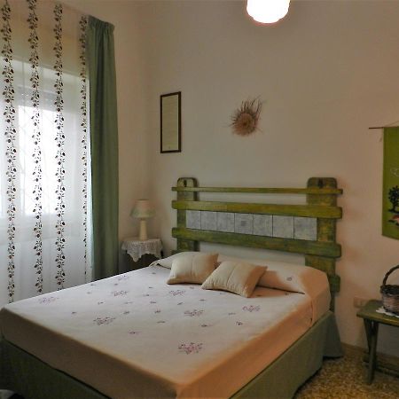 Casa Corte Con Terrazza Taviano  Dış mekan fotoğraf