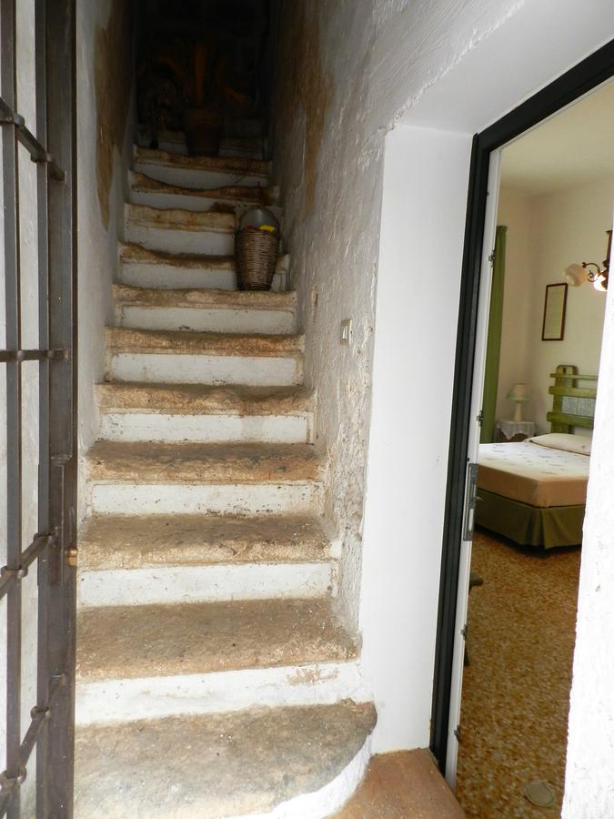 Casa Corte Con Terrazza Taviano  Dış mekan fotoğraf